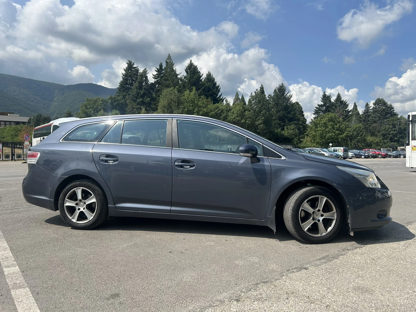 Toyota Avensis 1.8 147кс., снимка 3 - Автомобили и джипове - 55219263