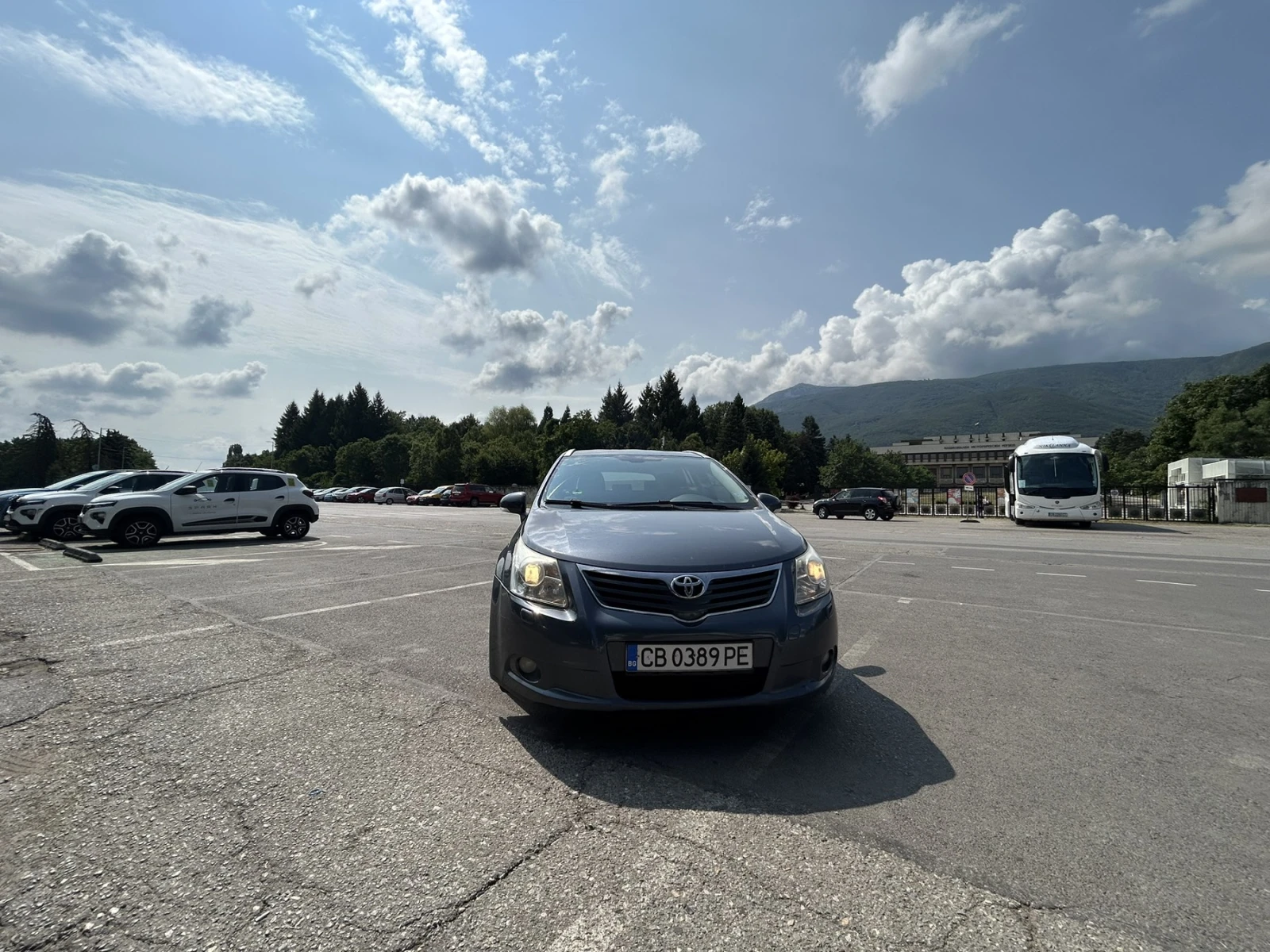 Toyota Avensis 1.8 147кс., снимка 2 - Автомобили и джипове - 55219263