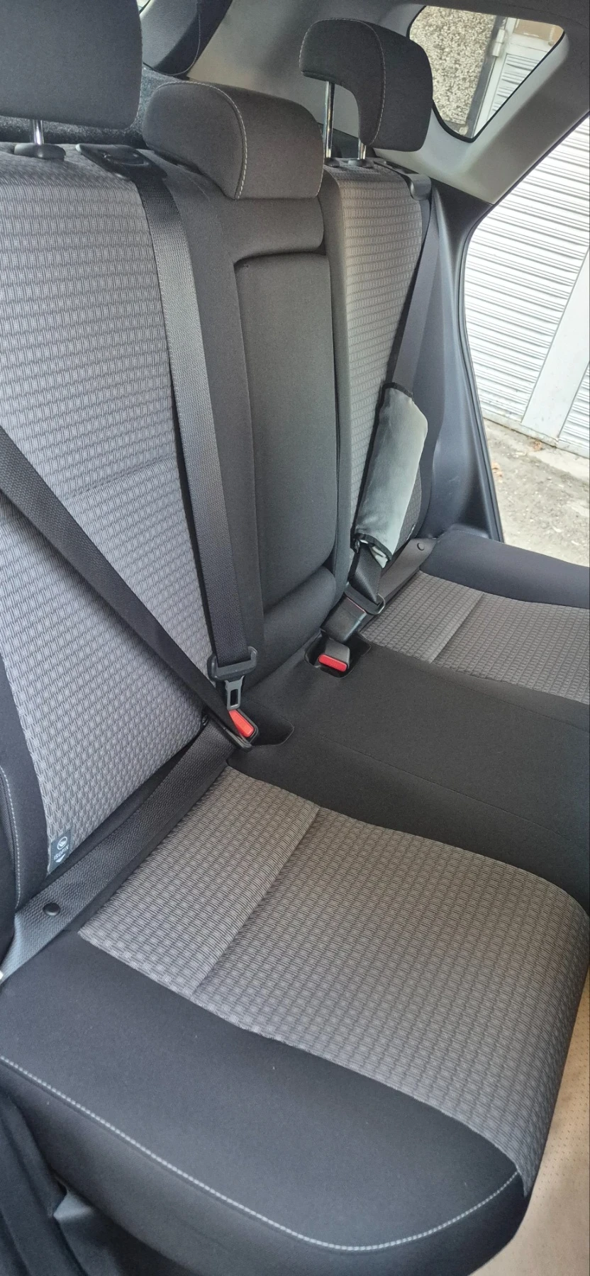 Toyota Auris, снимка 8 - Автомобили и джипове - 56156565