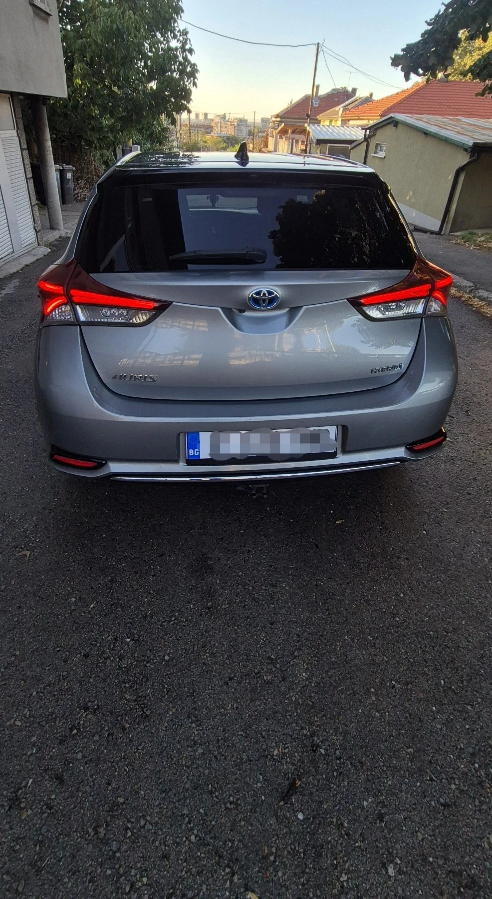 Toyota Auris, снимка 2 - Автомобили и джипове - 56156565