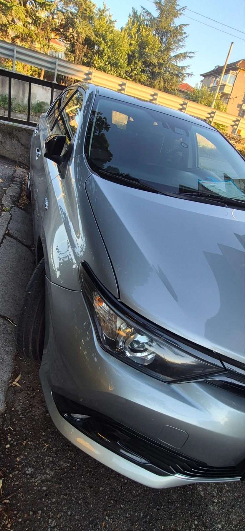 Toyota Auris, снимка 7 - Автомобили и джипове - 56156565