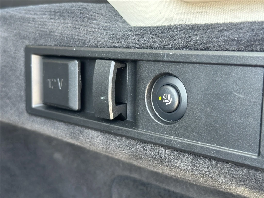 BMW 320 G21 -320d xDrive, снимка 10 - Автомобили и джипове - 55757457