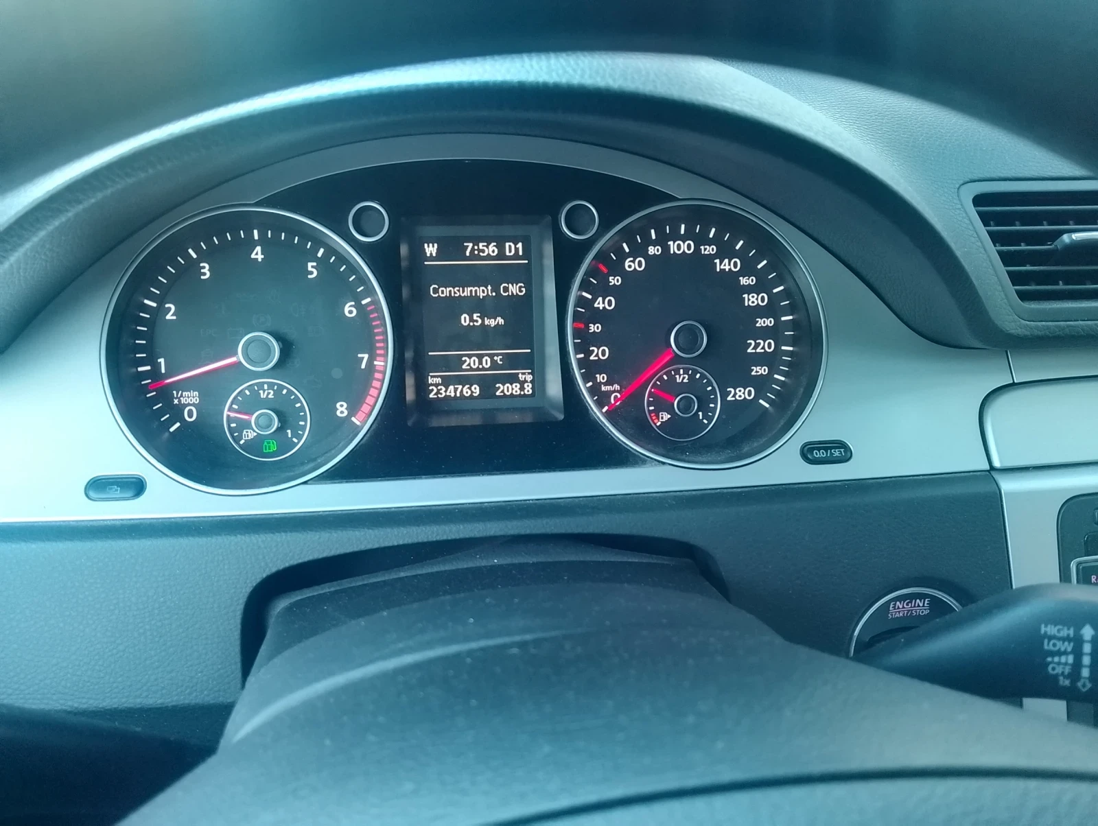 VW Passat, снимка 7 - Автомобили и джипове - 55769186
