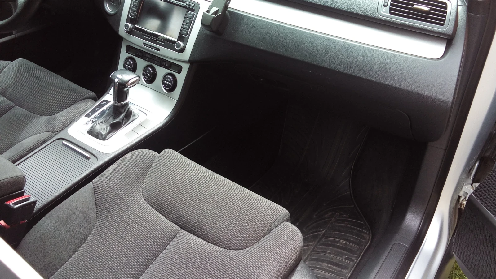 VW Passat, снимка 15 - Автомобили и джипове - 55769186