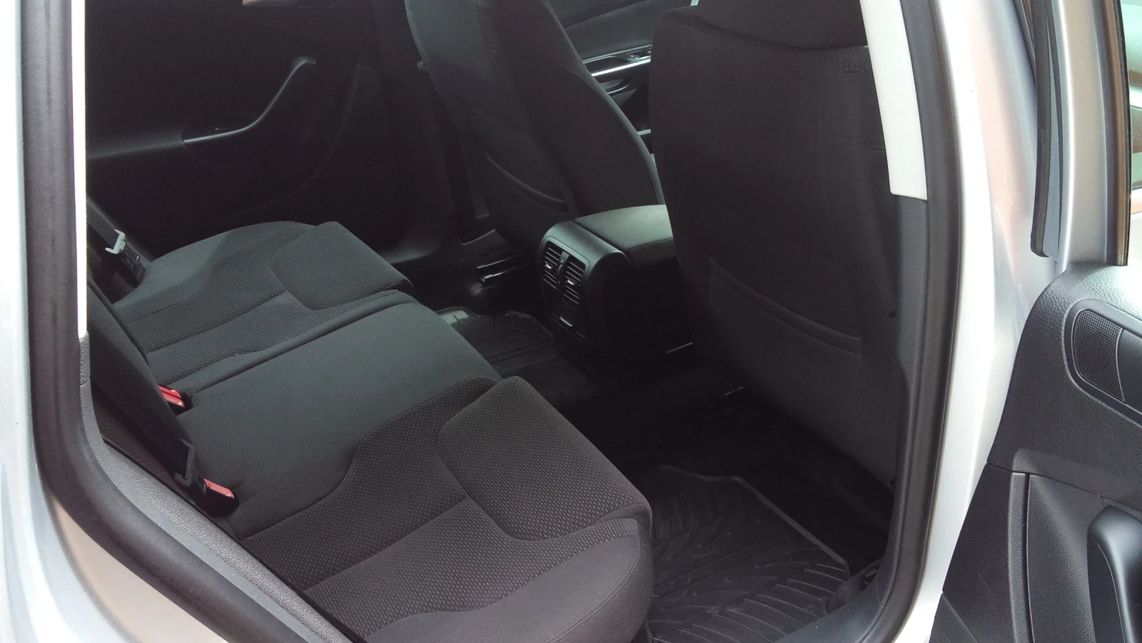 VW Passat, снимка 16 - Автомобили и джипове - 55769186