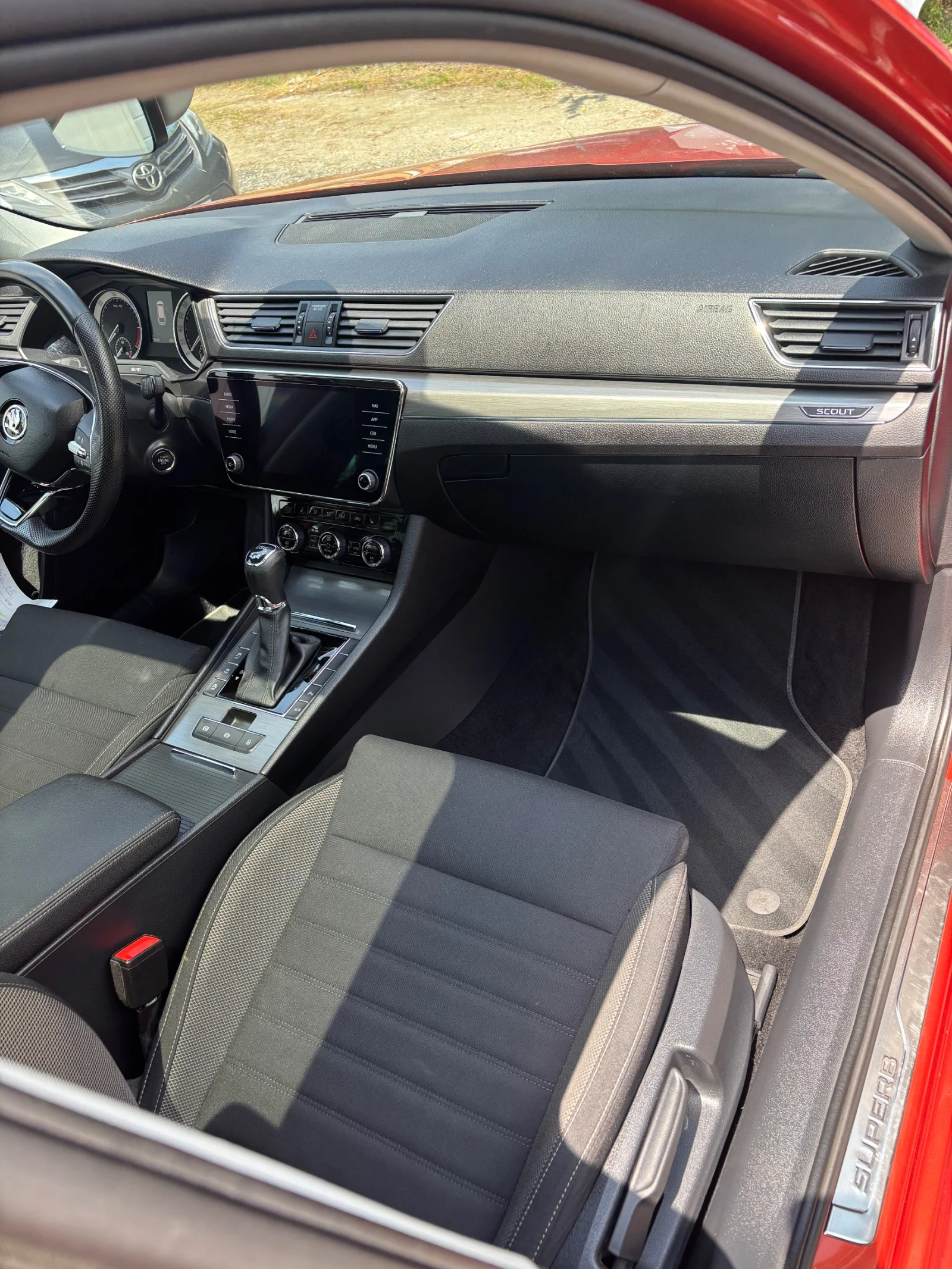 Skoda Superb Scout 4х4, снимка 6 - Автомобили и джипове - 56015535