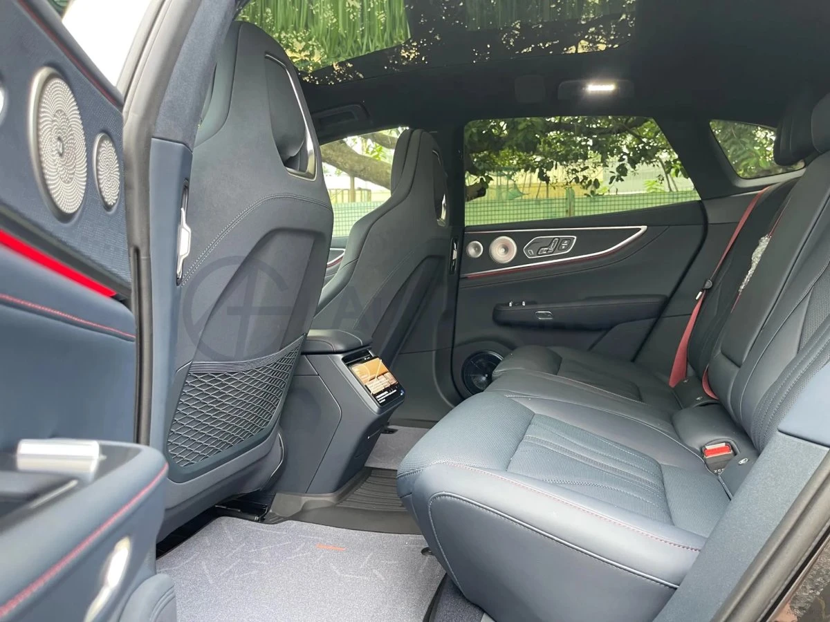 Zeekr 001 * Ambient* Keyless* Navi* Pano, снимка 7 - Автомобили и джипове - 56061277