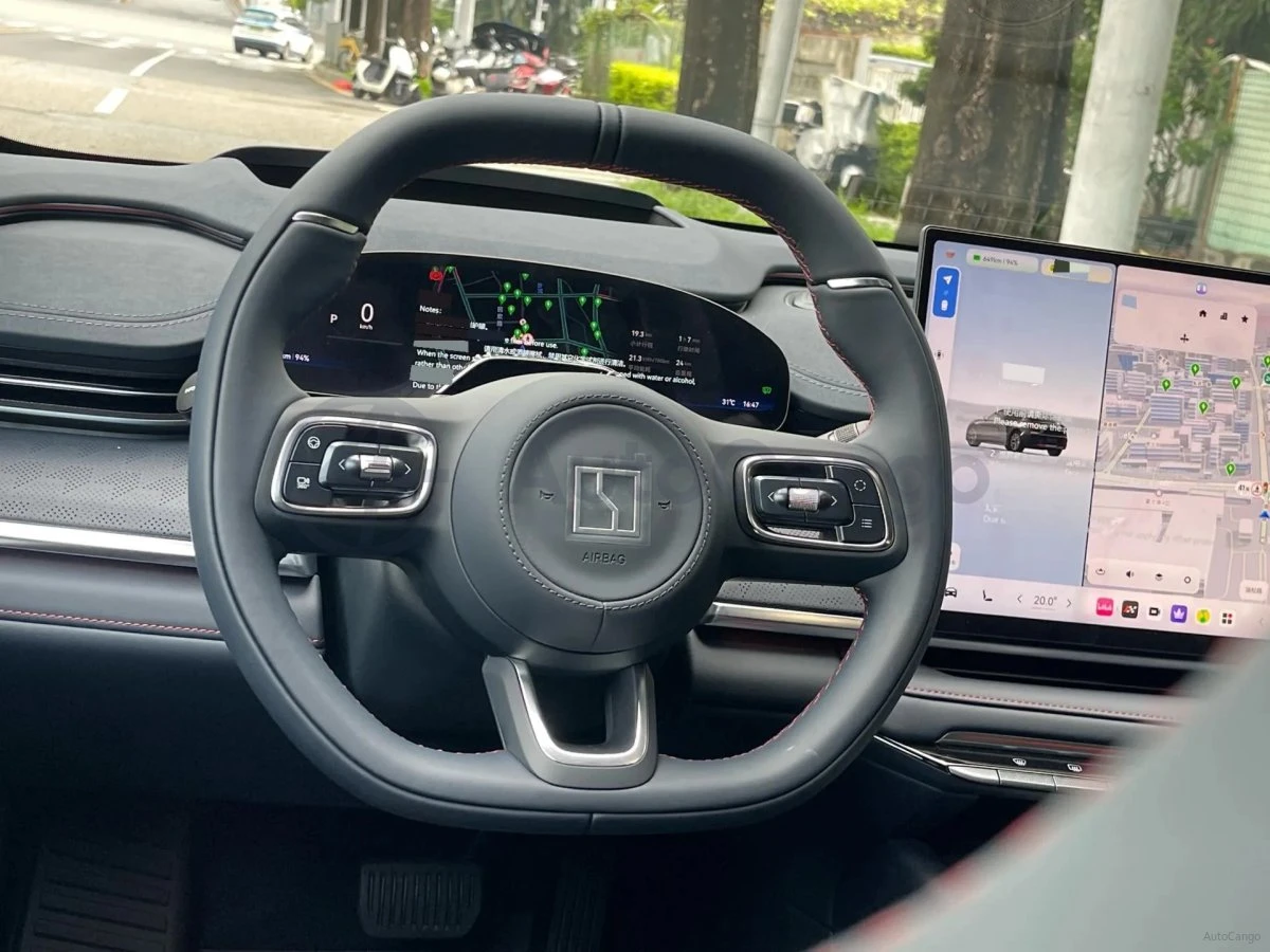 Zeekr 001 * Ambient* Keyless* Navi* Pano, снимка 9 - Автомобили и джипове - 56061277