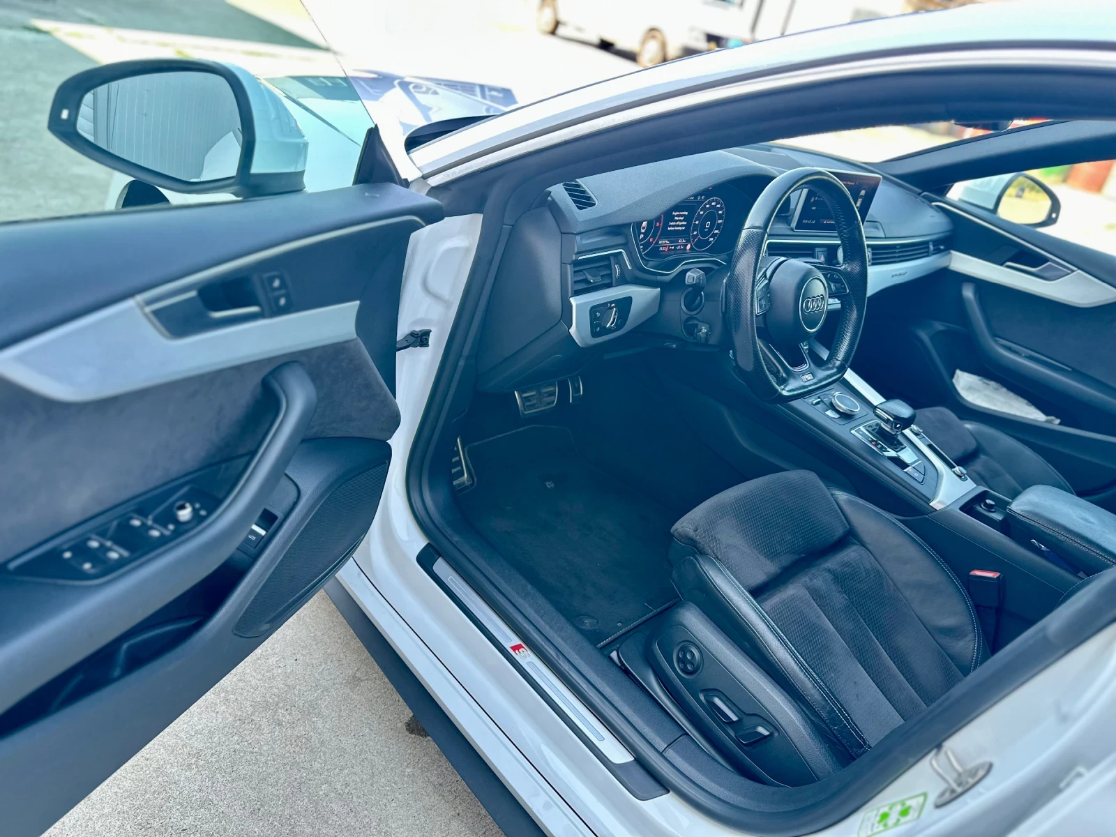 Audi A5 2.0 TDI Full S-line, снимка 11 - Автомобили и джипове - 56062106