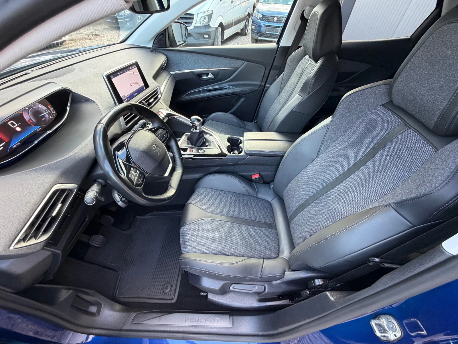 Peugeot 3008 1.5HDI* TOP* LED* 20.12.2020G, снимка 9 - Автомобили и джипове - 56087050