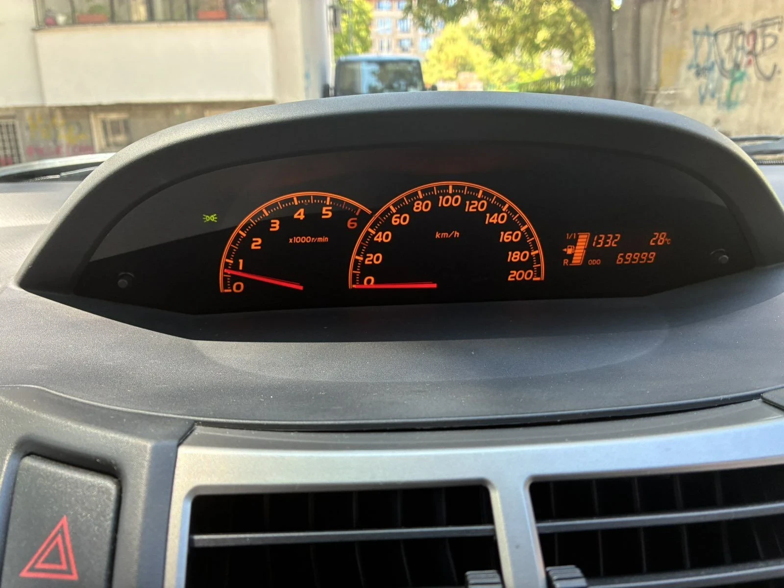 Toyota Yaris, снимка 15 - Автомобили и джипове - 56330013