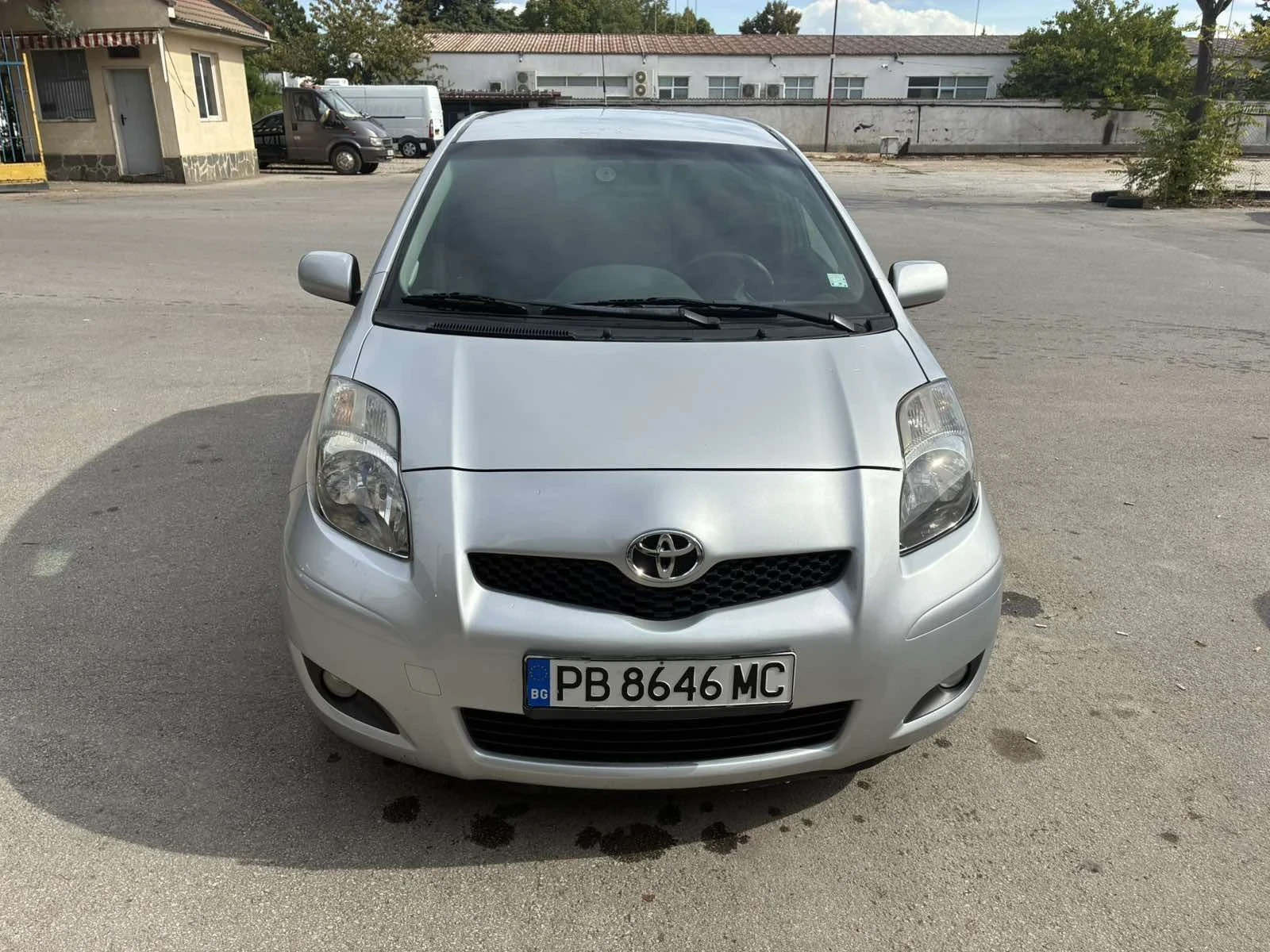 Toyota Yaris, снимка 4 - Автомобили и джипове - 56330013