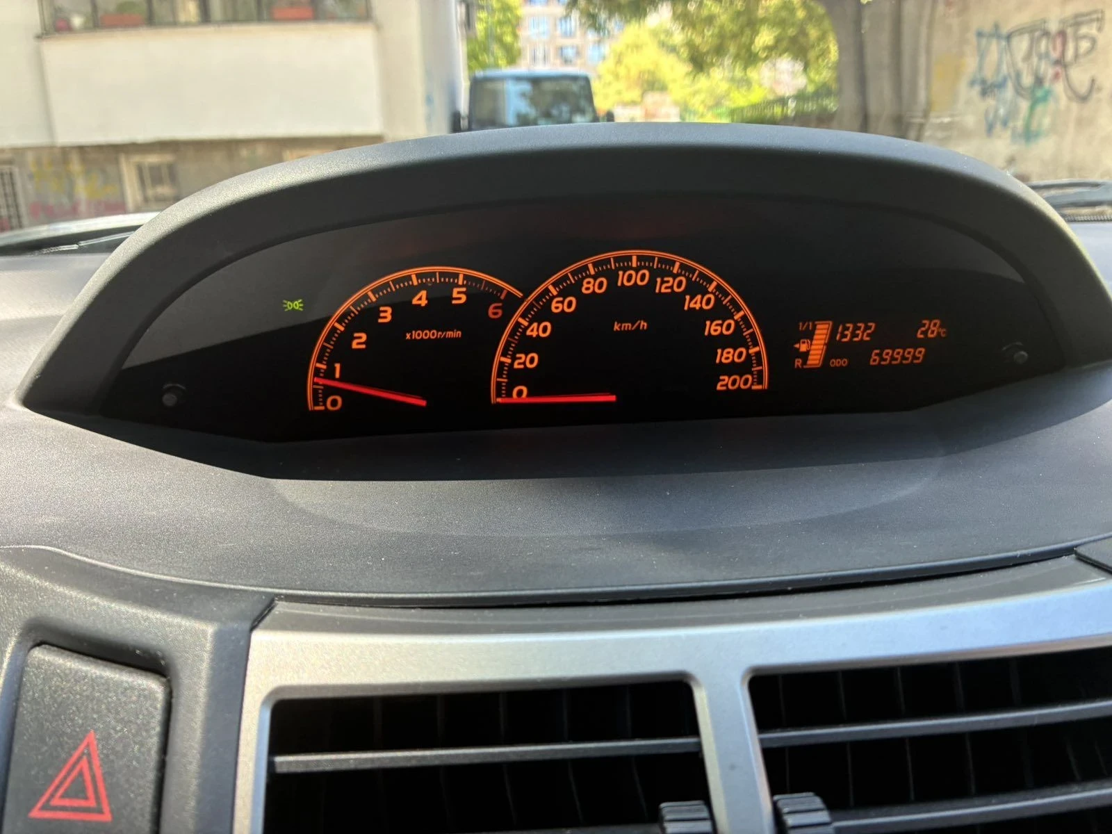 Toyota Yaris, снимка 14 - Автомобили и джипове - 56330013