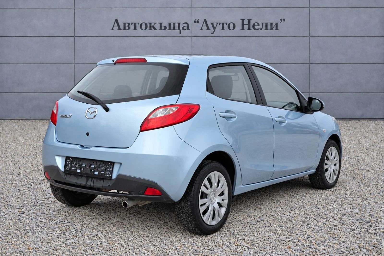 Mazda 2 1.3i 86 k.c, снимка 5 - Автомобили и джипове - 56517583
