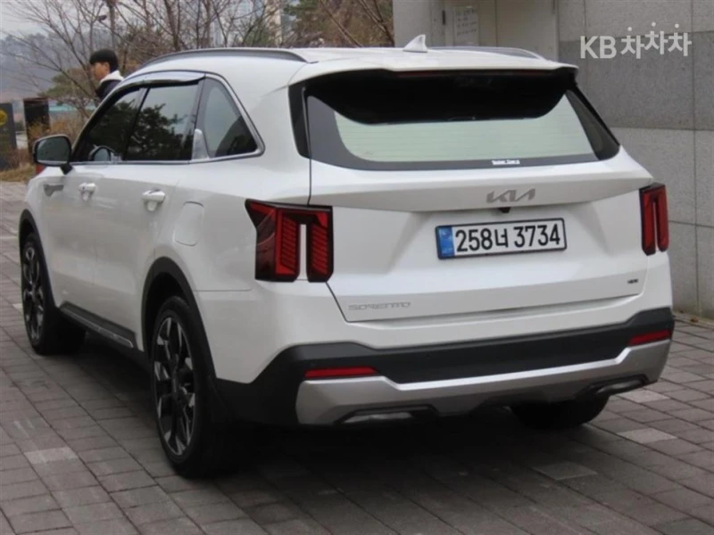 Kia Sorento MQ4 2.2 AWD Prestige ЛИЗИНГ БЕЗ ПЪРВОНАЧАЛНА ВН., снимка 4 - Автомобили и джипове - 52773547