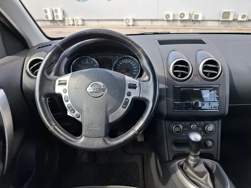 Nissan Qashqai 2.0 4x4, снимка 9 - Автомобили и джипове - 52052593