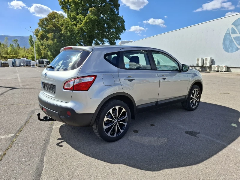 Nissan Qashqai 2.0 4x4, снимка 4 - Автомобили и джипове - 52052593
