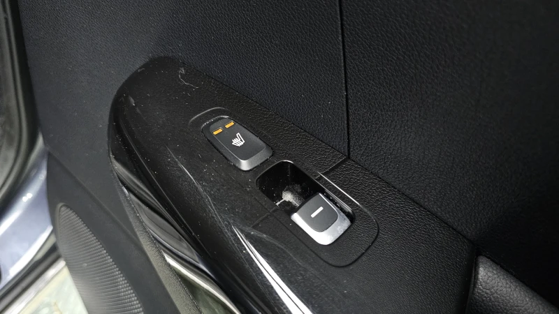 Kia Sportage 2.0 2WD NOBLESSE PLUS autogeorge.com, снимка 17 - Автомобили и джипове - 52389492