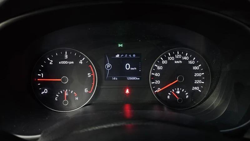 Kia Sportage 2.0 2WD NOBLESSE PLUS autogeorge.com, снимка 8 - Автомобили и джипове - 52389492