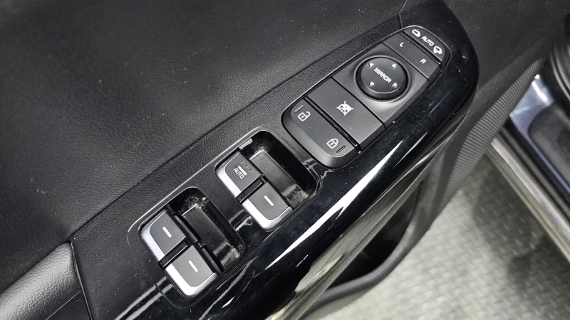 Kia Sportage 2.0 2WD NOBLESSE PLUS autogeorge.com, снимка 12 - Автомобили и джипове - 52389492