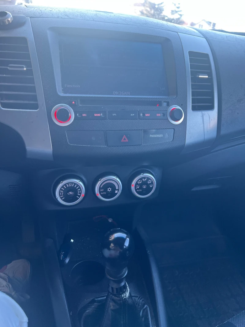 Citroen C-Crosser 2.2 hdi, снимка 8 - Автомобили и джипове - 52416504