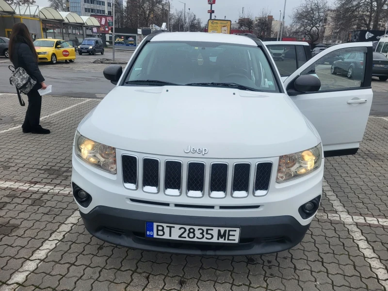 Jeep Compass, снимка 4 - Автомобили и джипове - 53455964