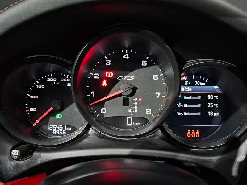 Porsche Macan 2.9 GTS| 440к.с.| ВКЛ.ТЕХНОТЕСТ, снимка 8 - Автомобили и джипове - 55392166