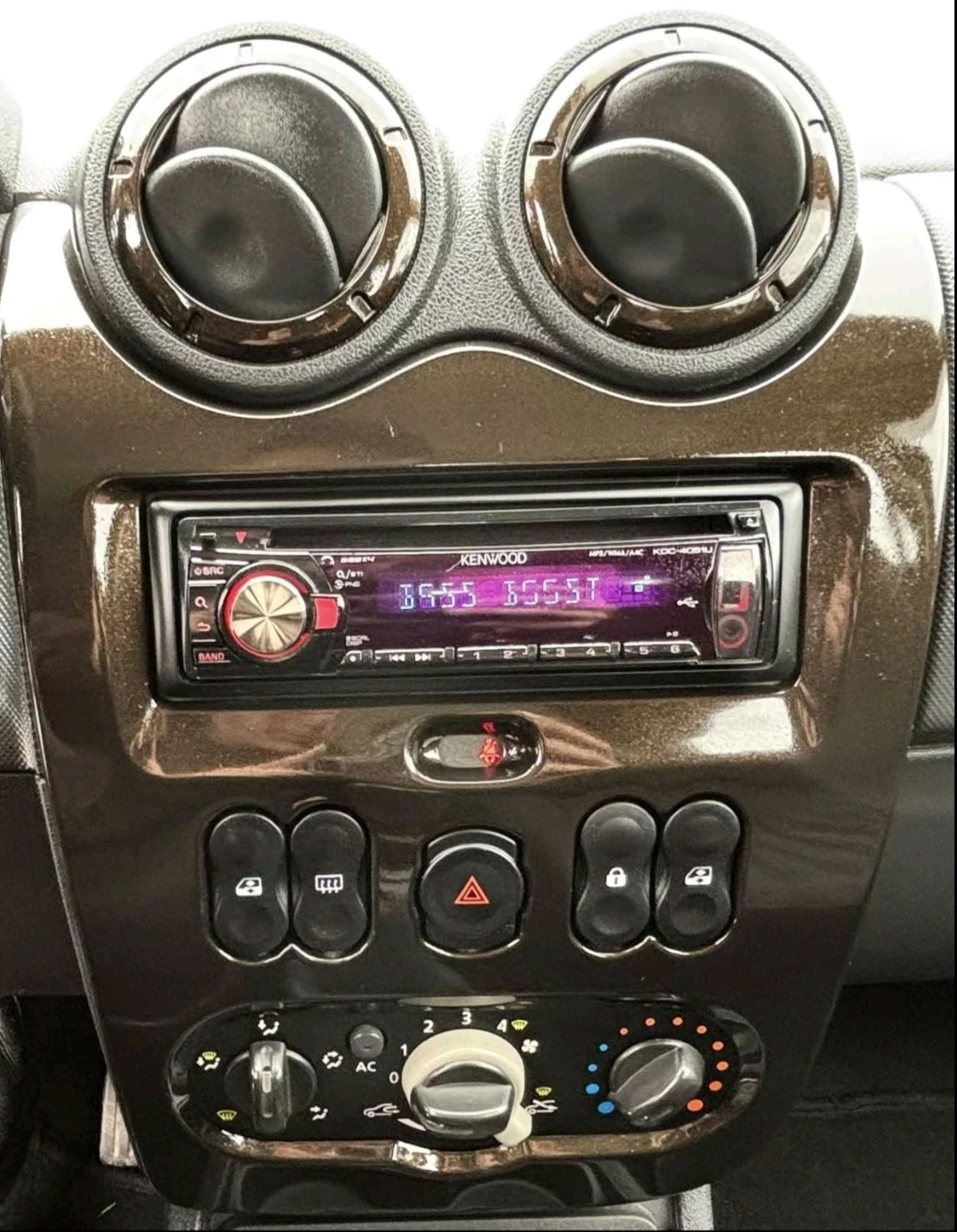 Dacia Duster 1.5DCI/177X.KM/SERVIZNA ISTORIA/TOP - изображение 3