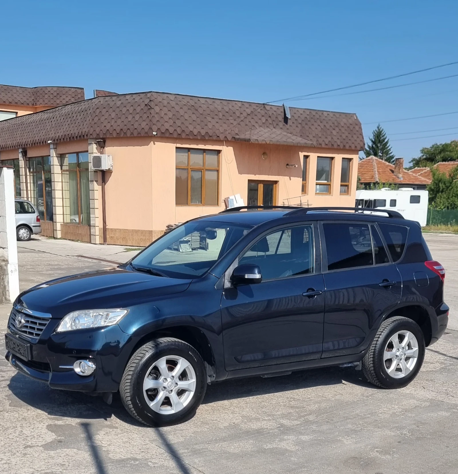 Toyota Rav4 2.0i 150к.с. Швейцария ТОП състояние  - изображение 8
