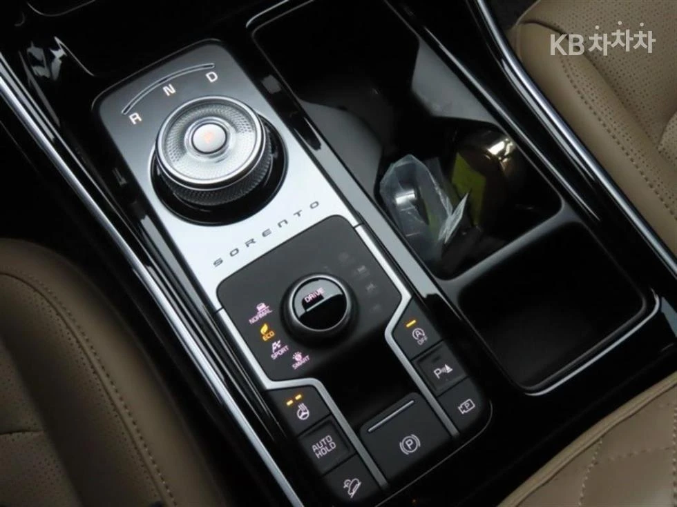 Kia Sorento MQ4 2.2 AWD Prestige ЛИЗИНГ БЕЗ ПЪРВОНАЧАЛНА ВН. - изображение 9