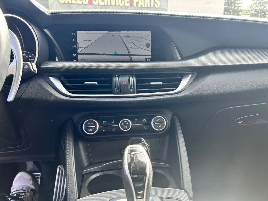 Alfa Romeo Stelvio VELOCE Q4 - изображение 7