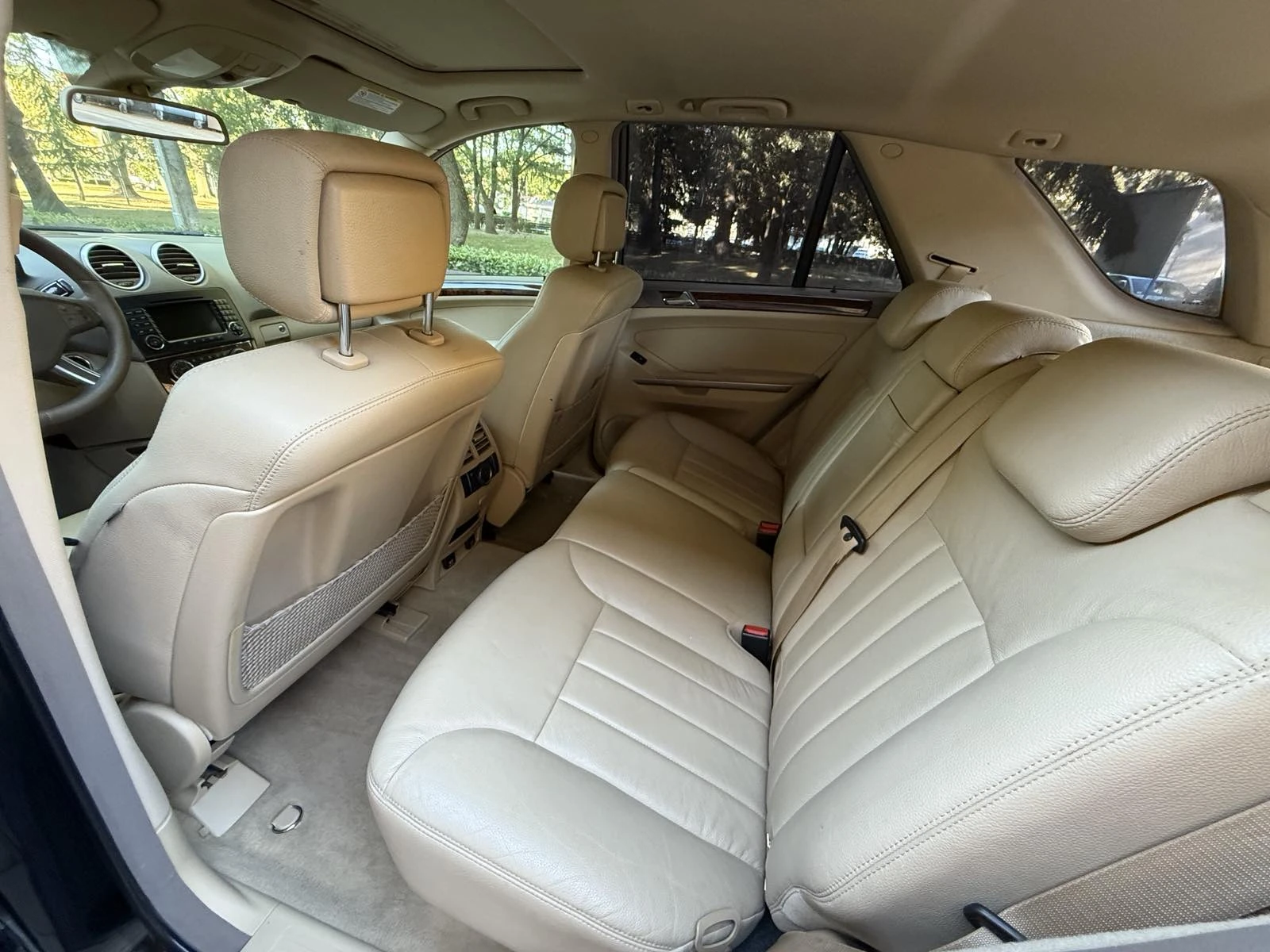 Mercedes-Benz ML 350 i  V6 272KC  OFFROAD PAKET/ТЕГЛИЧ - изображение 10