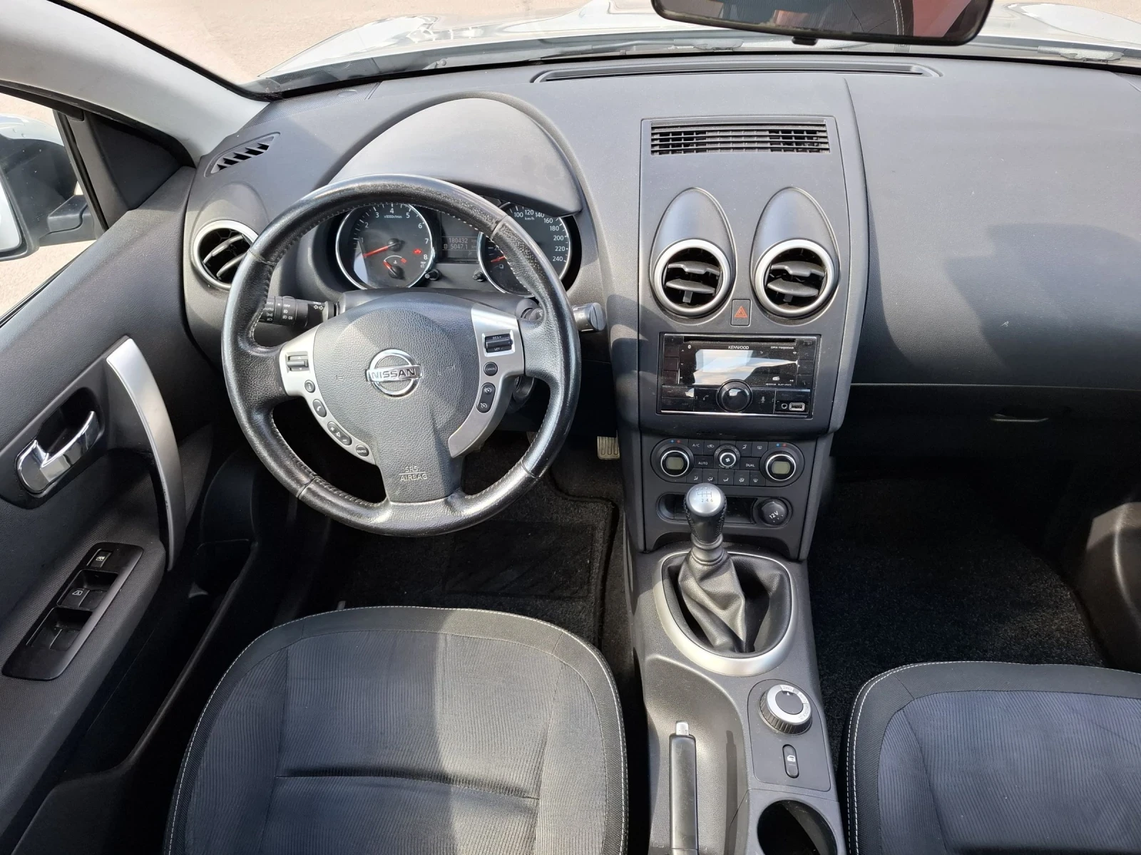 Nissan Qashqai 2.0 4x4 - изображение 8