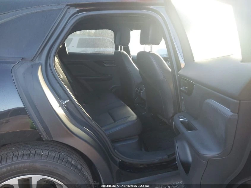 Jaguar F-PACE 2.0L I-4 DI, DOHC, VVT, TURBO, 247HP All Wheel | Mobile.bg   13