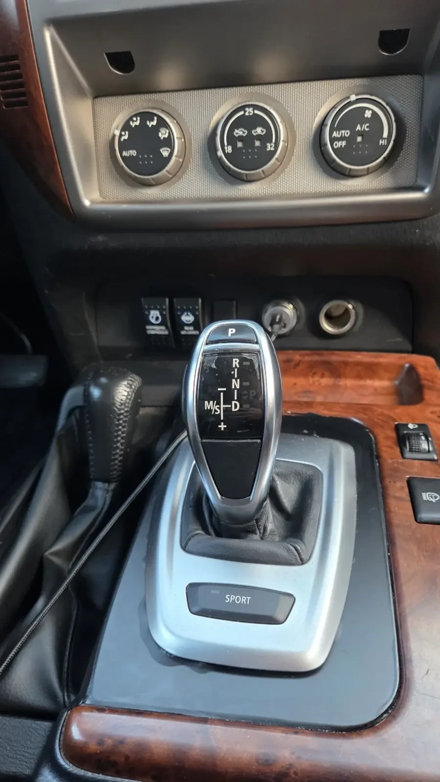 Nissan Patrol 3.5D 286 6HP28X Узаконен, снимка 10 - Автомобили и джипове - 53988345