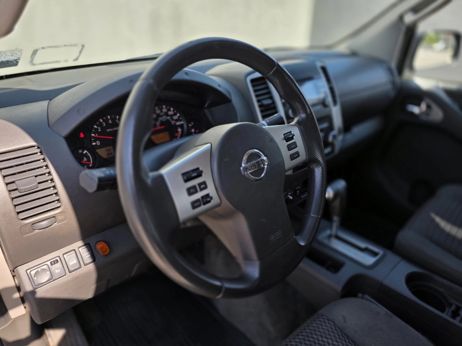 Nissan Frontier KING CAB 4.0L | Mobile.bg � ����������� 12