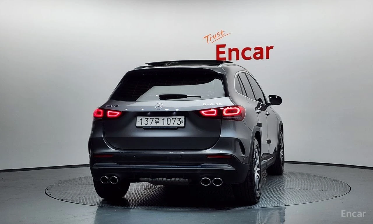 Mercedes-Benz GLA 45 AMG 4MATIC+ * ПОДГРЕВ* НАВИГАЦИЯ* BURMESTER , снимка 2 - Автомобили и джипове - 54912539