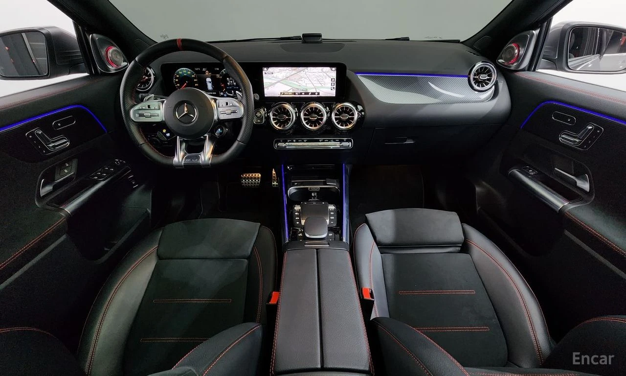 Mercedes-Benz GLA 45 AMG 4MATIC+ * ПОДГРЕВ* НАВИГАЦИЯ* BURMESTER , снимка 3 - Автомобили и джипове - 54912539