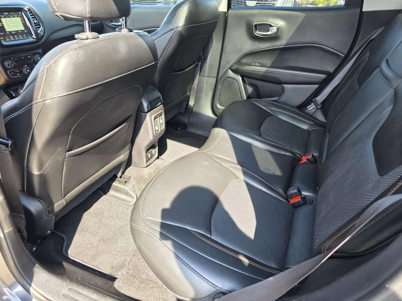 Jeep Compass * Limited * АВТОКРЕДИТ БЕЗ ПЪРВОНАЧАЛНА ВНОСКА* , снимка 11 - Автомобили и джипове - 55408045