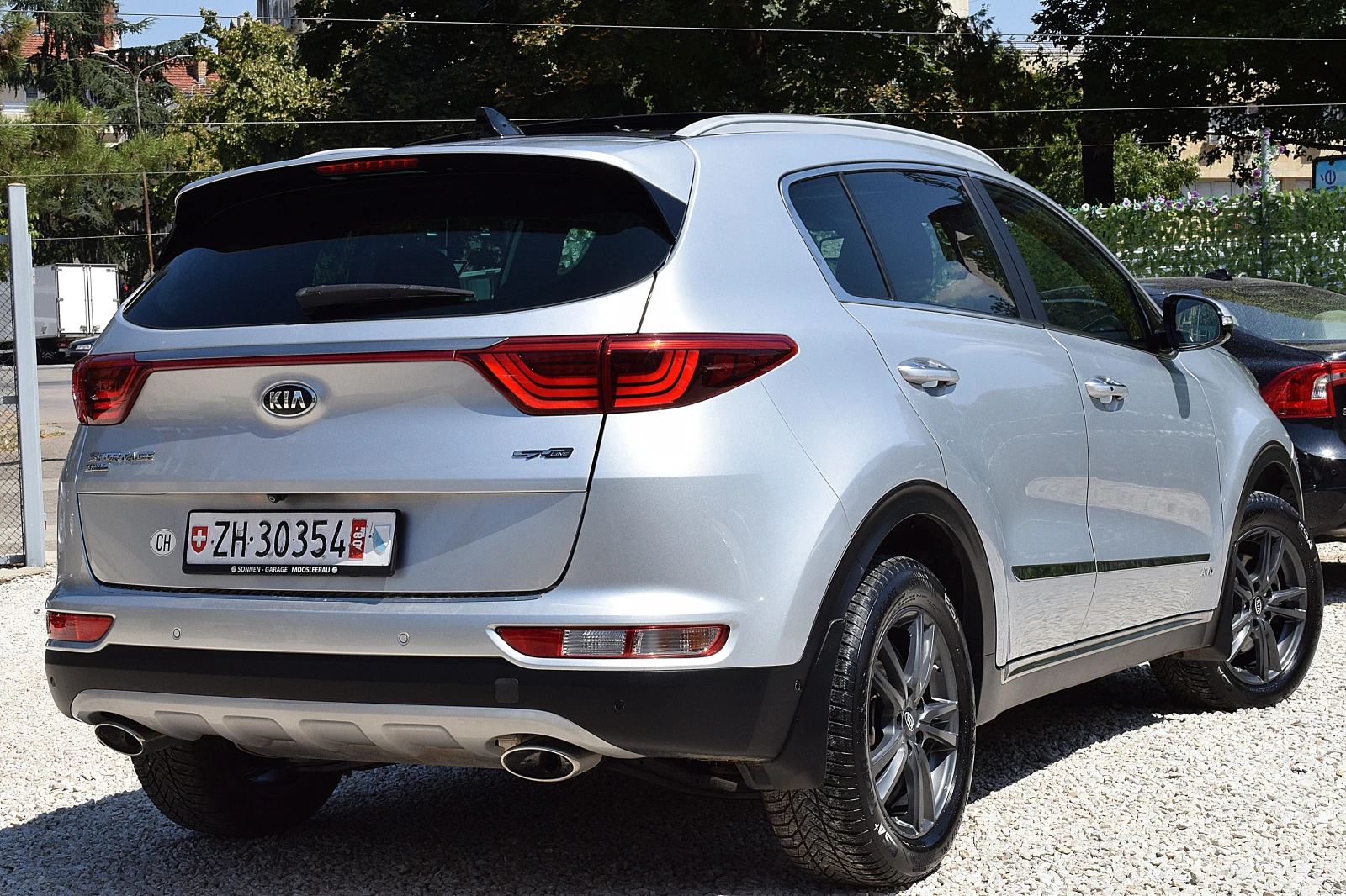 Kia Sportage 2.0ШВЕЙЦАРИЯ/GT-Line/4x4/АВТОМАТИК/ОБДУХВАНЕ/КАМЕР, снимка 4 - Автомобили и джипове - 55631880