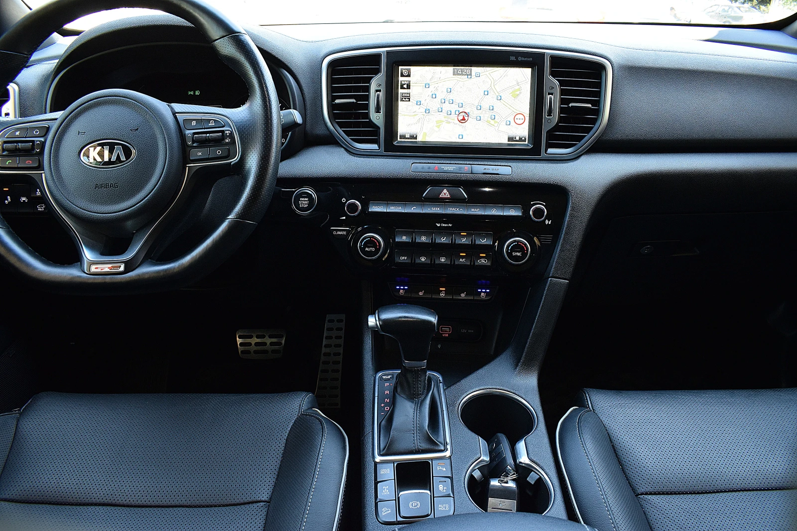 Kia Sportage 2.0ШВЕЙЦАРИЯ/GT-Line/4x4/АВТОМАТИК/ОБДУХВАНЕ/КАМЕР, снимка 13 - Автомобили и джипове - 55631880