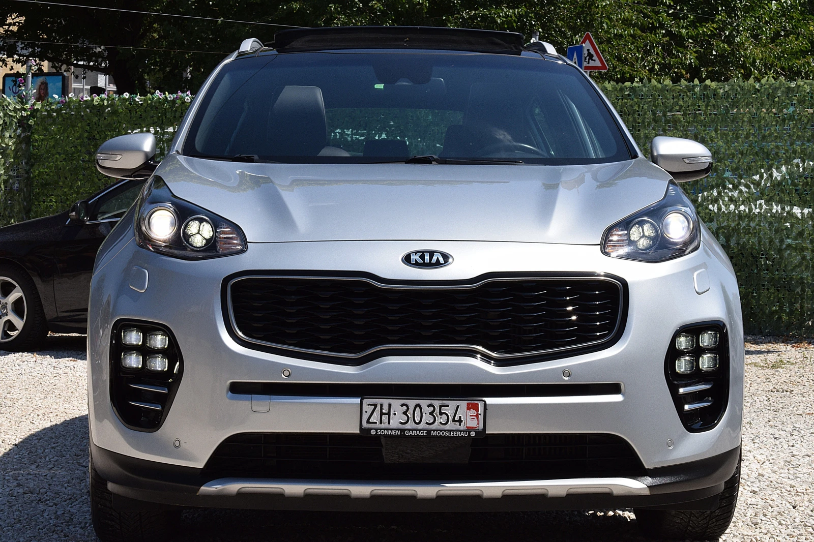 Kia Sportage 2.0ШВЕЙЦАРИЯ/GT-Line/4x4/АВТОМАТИК/ОБДУХВАНЕ/КАМЕР, снимка 2 - Автомобили и джипове - 55631880