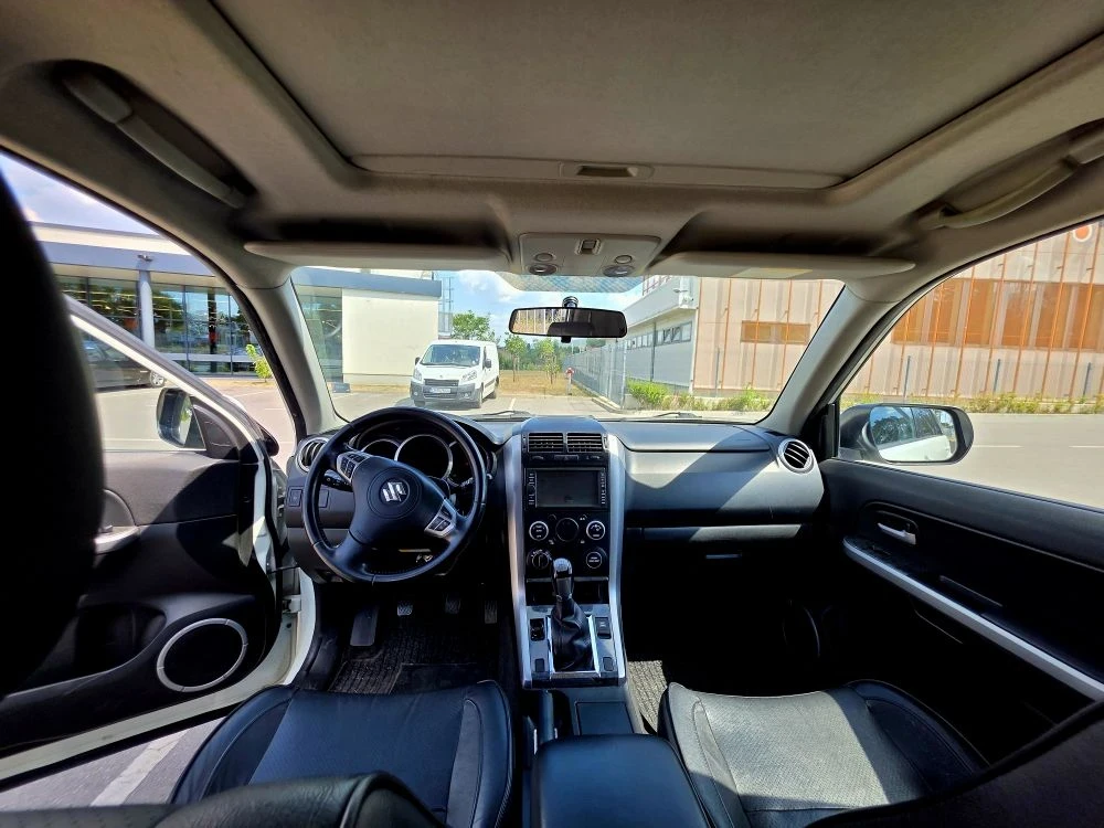 Suzuki Grand vitara 1.9CDDTI 130кс 2009G , снимка 7 - Автомобили и джипове - 55654983