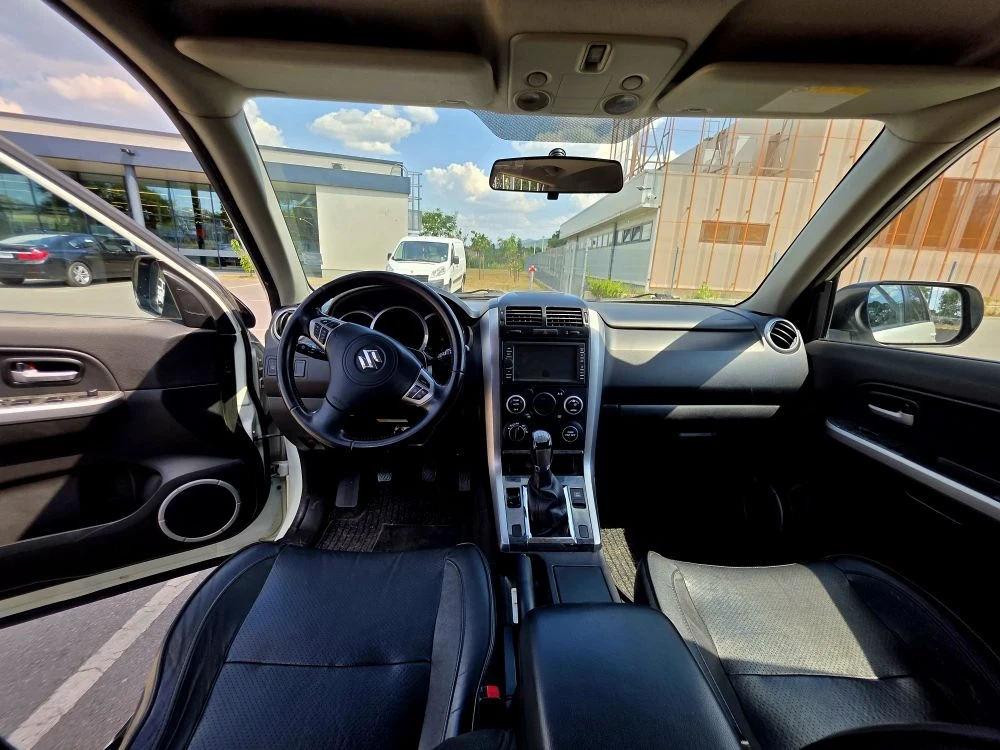 Suzuki Grand vitara 1.9CDDTI 130кс 2009G , снимка 8 - Автомобили и джипове - 55654983