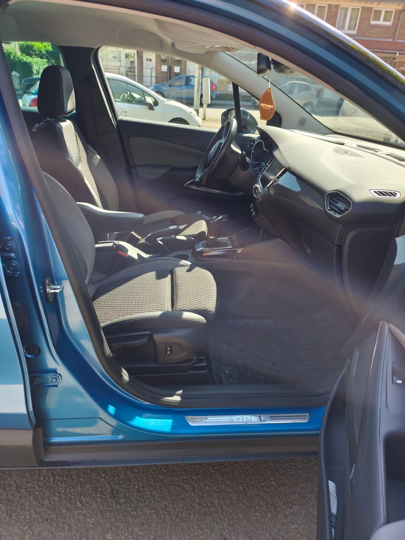 Opel Crossland X Ultimate Design , снимка 3 - Автомобили и джипове - 55752229