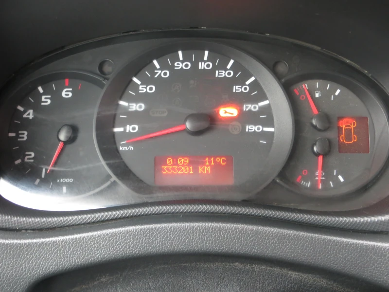 Renault Master 2.3 DCI, снимка 9 - Бусове и автобуси - 52116002