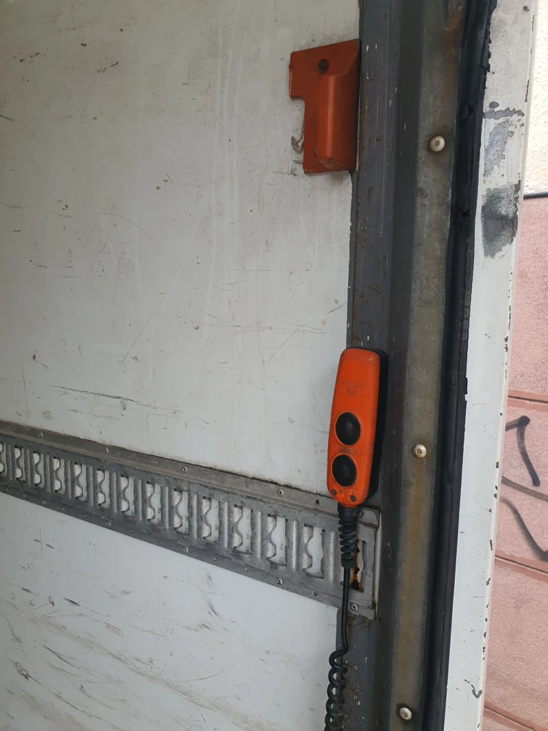 VW Crafter, снимка 8 - Бусове и автобуси - 52190144