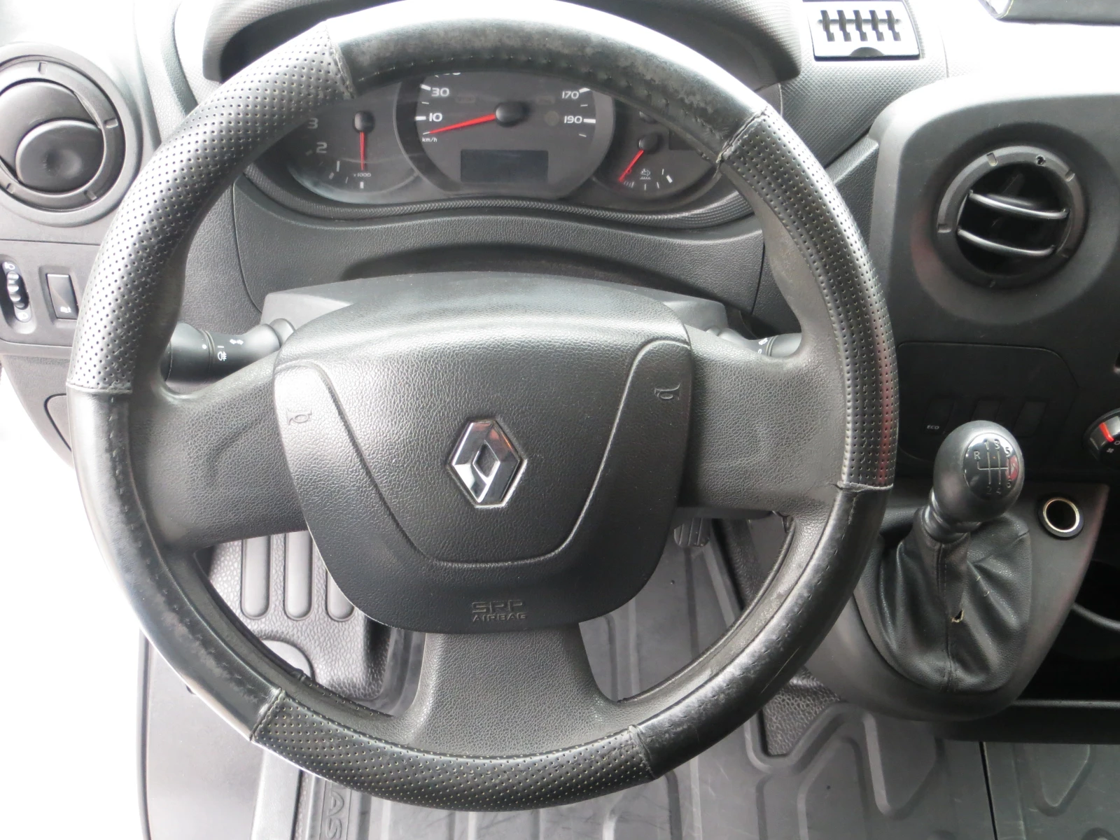 Renault Master 2.3 DCI - изображение 7