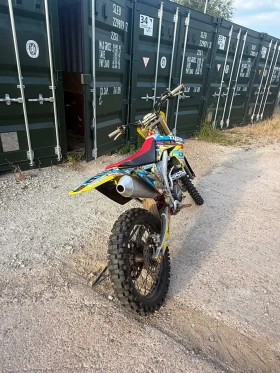 ������ Suzuki Rmz