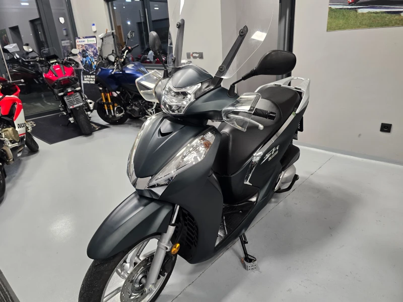 Honda Sh 300ie, ABS, 11.2017г., снимка 9 - Мотоциклети и мототехника - 53559709